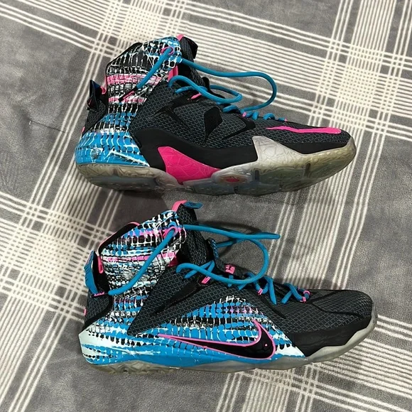 Nike Lebron 12 Chromosomes Basketball Shoes - Picture 2 of 5
